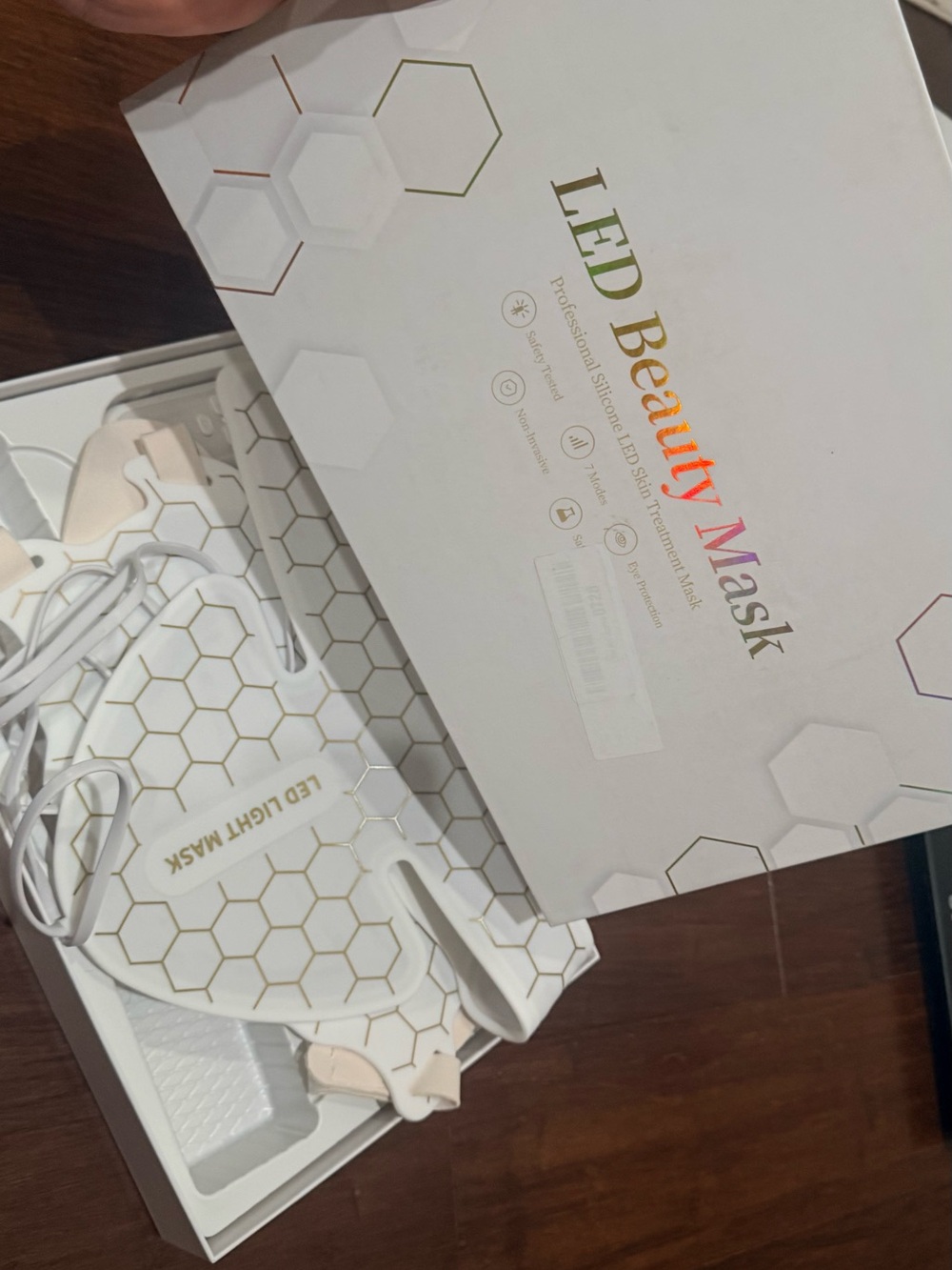 LED Beauty Mask - White with Gold Hex Pattern